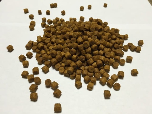 Pellet Stalomax / Biały Robak / ∅ 6 mm / 500 g /  sklep wędkarski makarfish