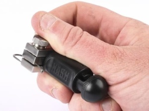 Uchwyt, imadło do ostrzenia haczyków Nash Pinpoint Hook Doctor Vice / *T6208*