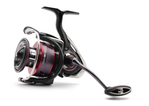 Kołowrotek Fuego LT 5000 - C / 6 łożysk / 5,2 : 1 / 0,37 mm - 150 m / 250 g / *10223-500* sklep wędkarski Makarfish 1