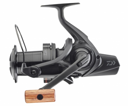 Kołowrotek Daiwa Emblem 45 SCW QD SD / 645 g / 4,9 : 1 / *10158-700*  sklep wędkarski Makarfish 1