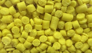 Pieczywo fluo, pellet Boland / Żółty / 400 g / *KO-PEZ002*