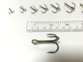 Kotwiczka uniwersalna  potrójna  ciemnobrązowa   roz 2 0 makarfish.jpg