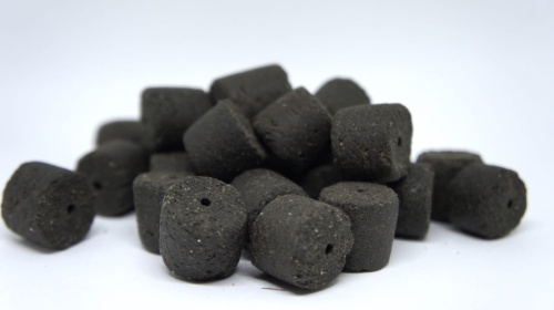 Pellet Stalomax / Halibut / ∅ 18 mm / 500 g / z otworem / sklep wędkarski makarfish